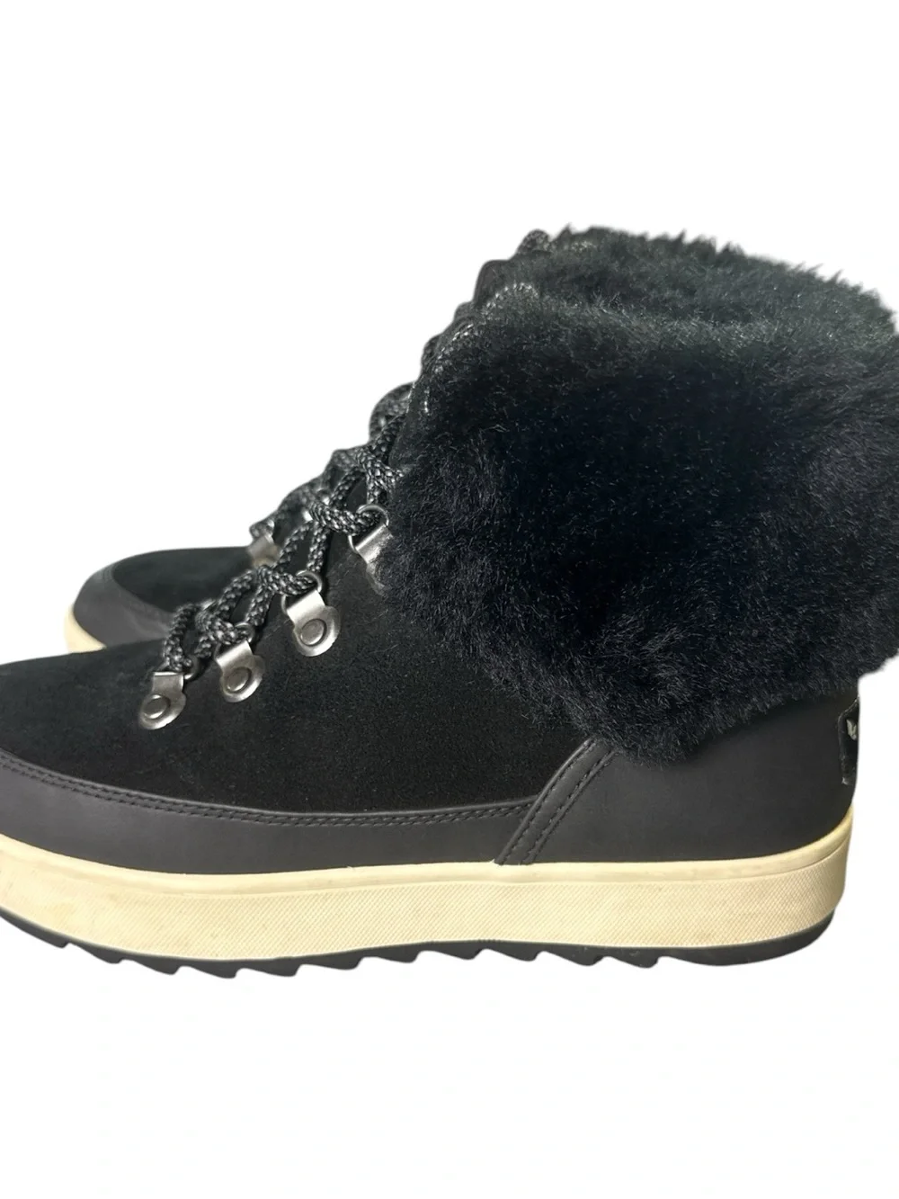 Koolaburra Black Faux Fur Lace-Up Winter Ankle Boots